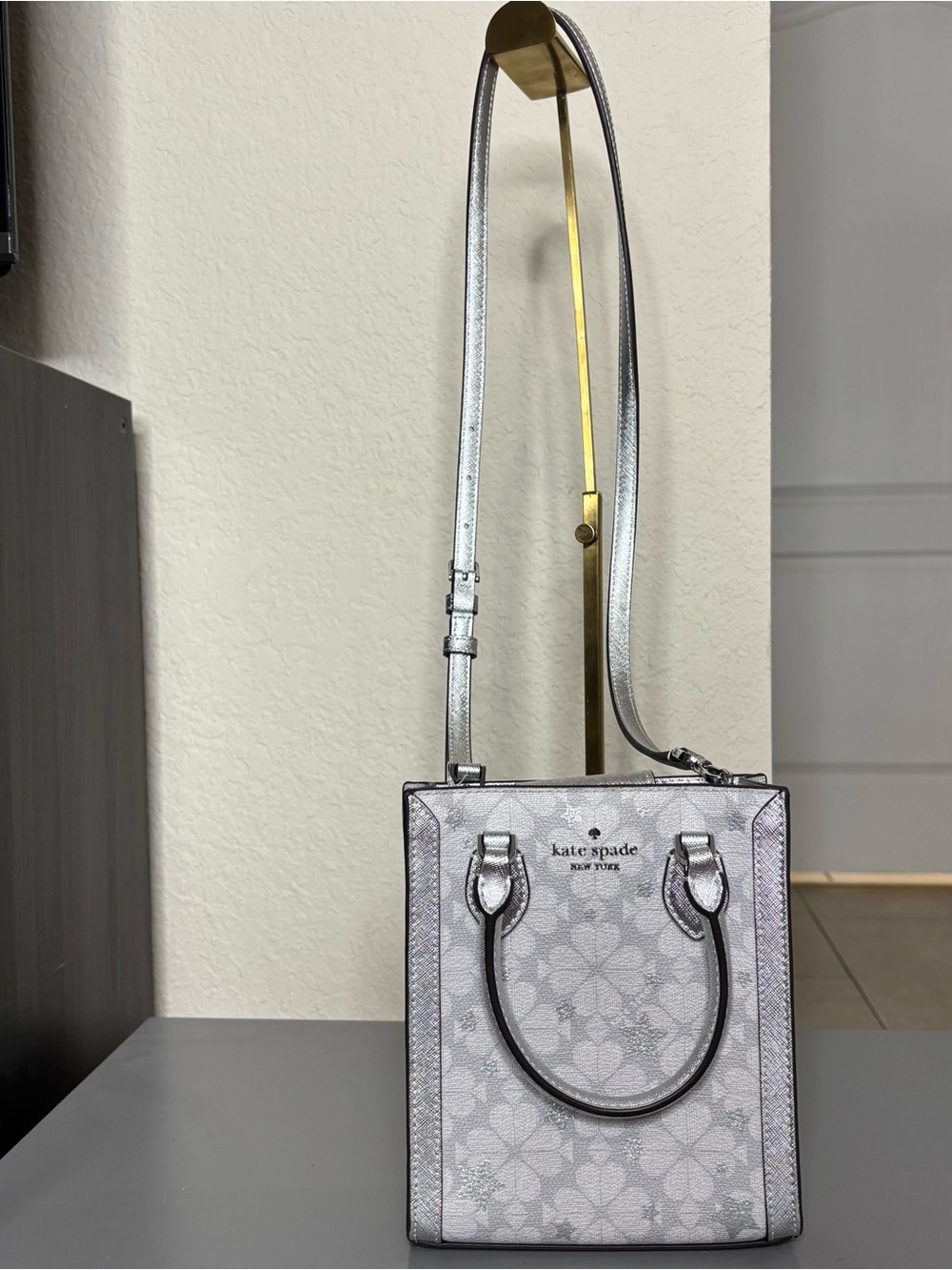 Kate Spade KJ957 Flower Star Toss Small Tote Crossbody In Platinum Grey NWOT - Picture 2 of 14